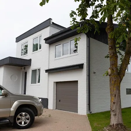 Suve Puhkemaja * קורסארה